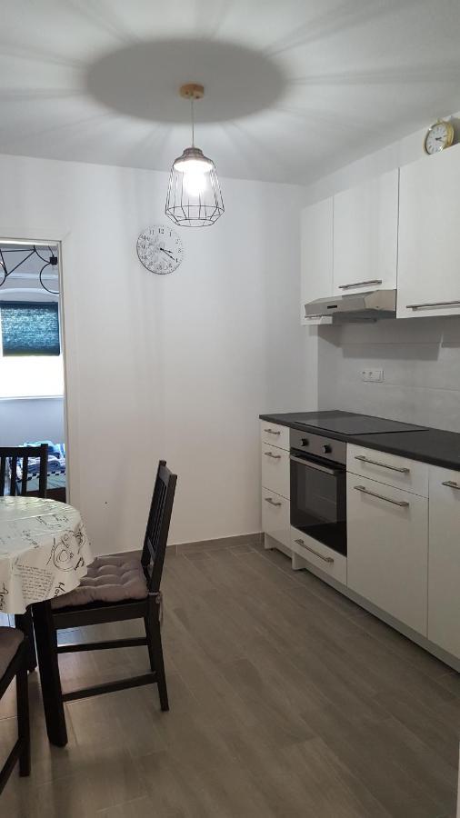 Sunset Apartment Vrbnik Exterior photo